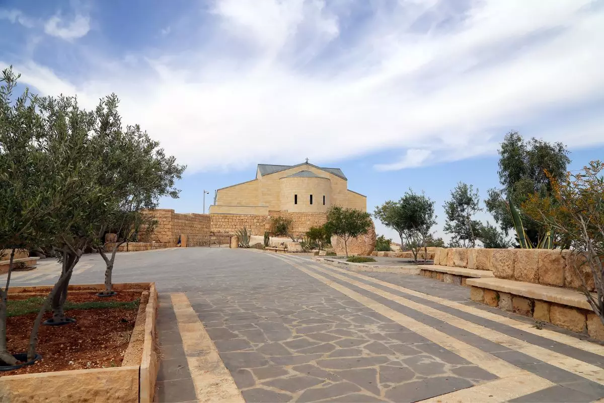 From Sheikh Hussain Border Crossing: Madaba