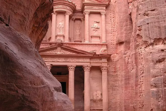 From Aqaba:  Private Petra Sightseeing Tour with Lunch