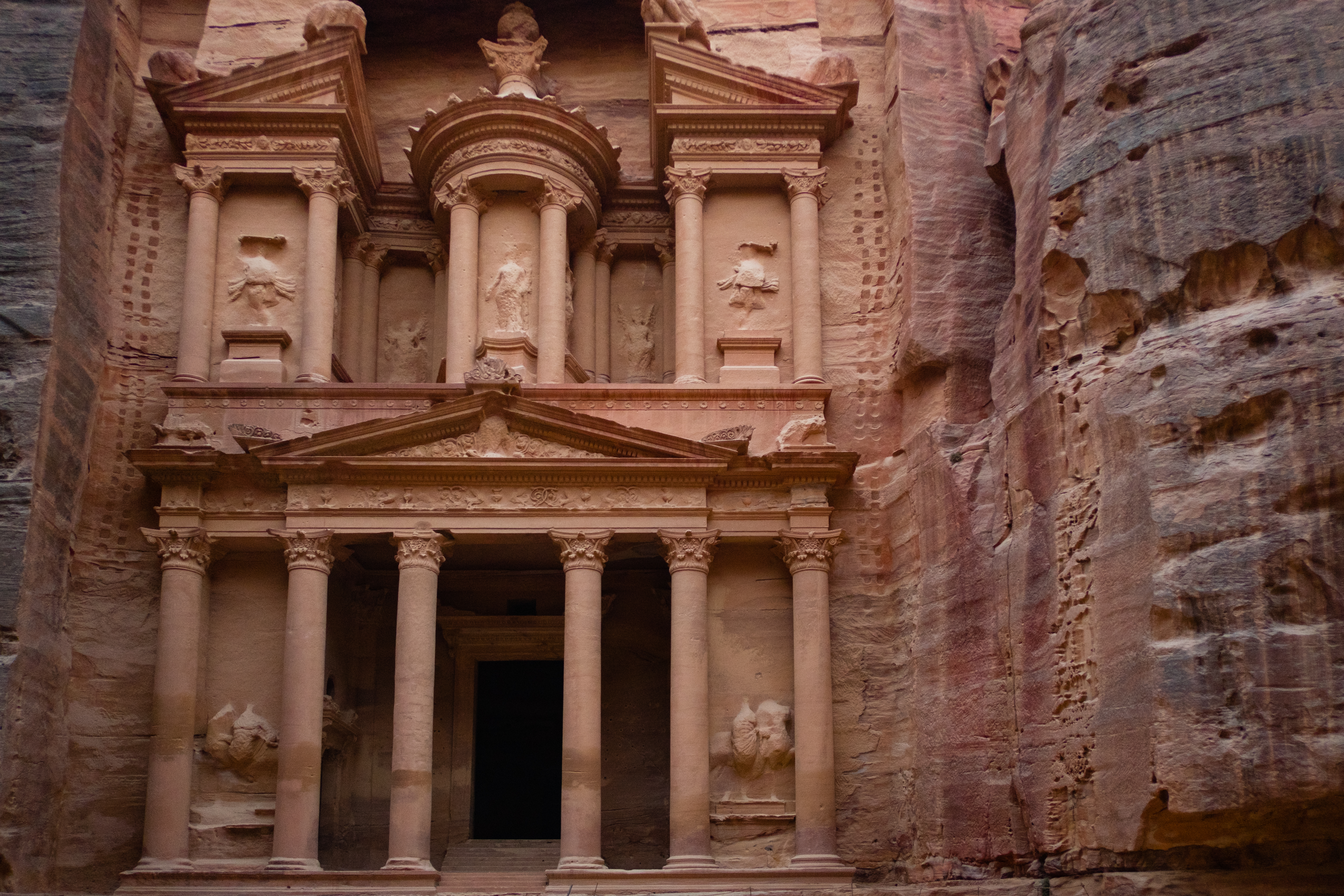 Petra Through Local Eyes: Authentic Day Journey from Amman